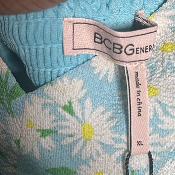 BCBG Generation Green and Blue Puff Sleeve Tie Front Blouse - Picture 2 of 6